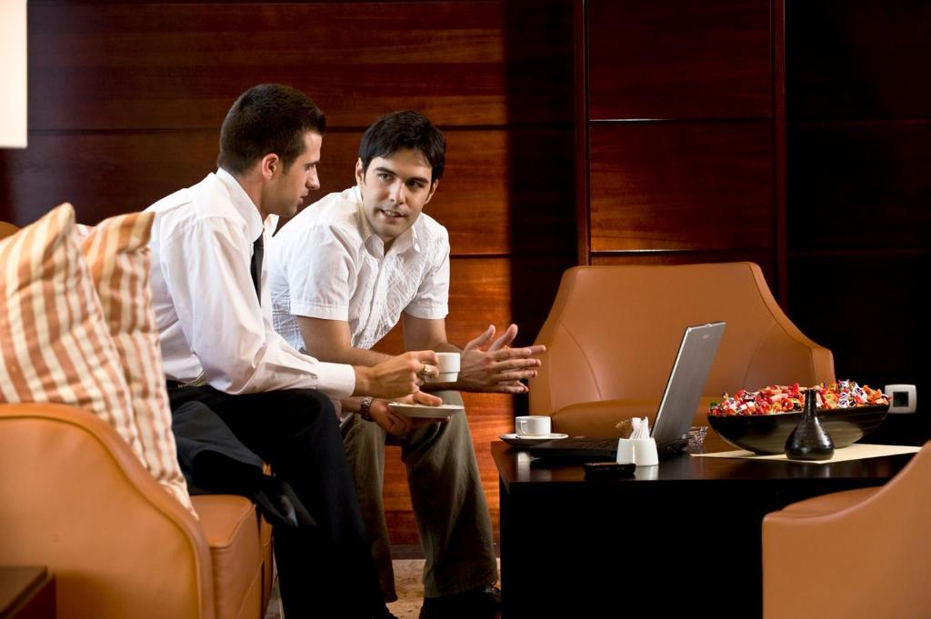 Aparthotel Premier Podgorica Restoran gambar