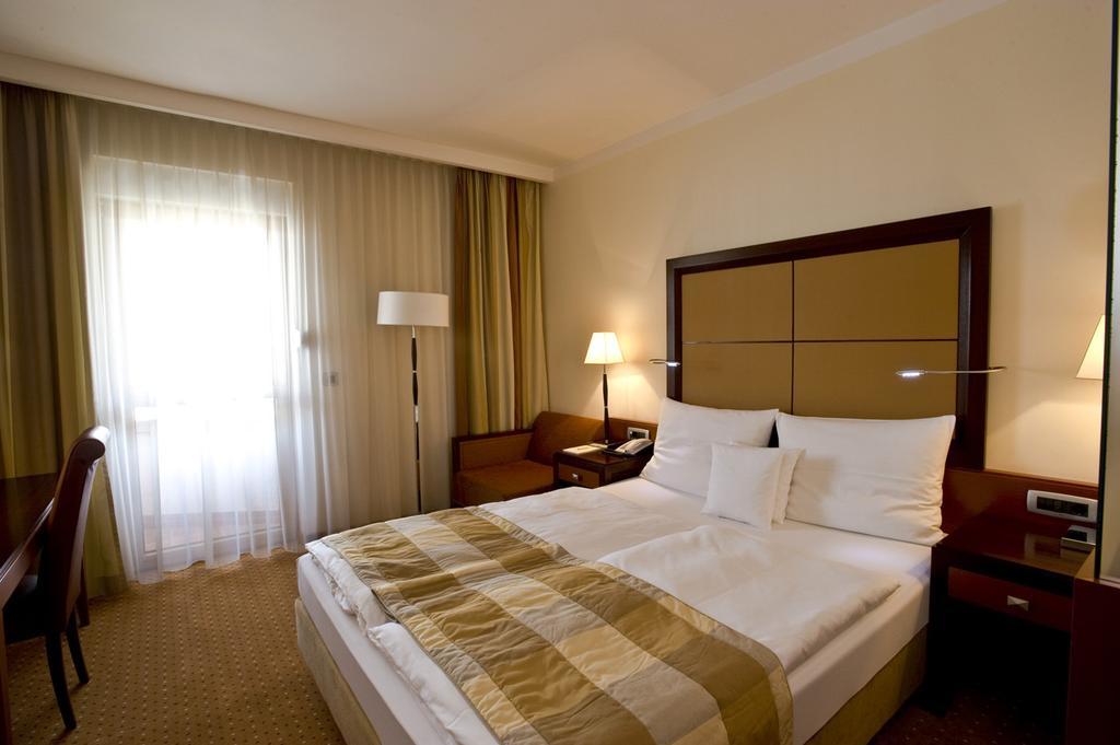 Aparthotel Premier Podgorica Bilik gambar